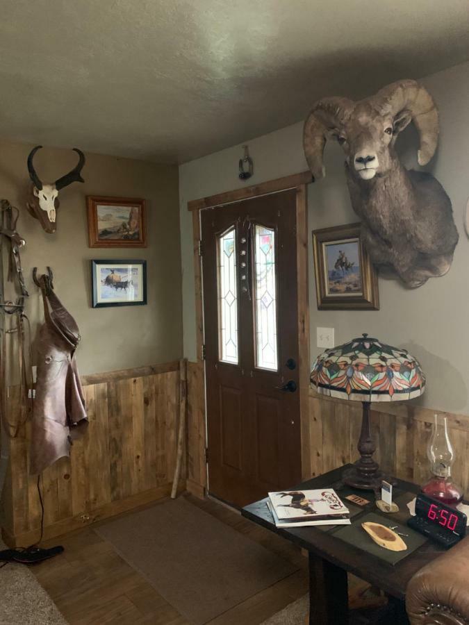 Zion'S Backyard Bed And Breakfast Colorado City Exterior photo